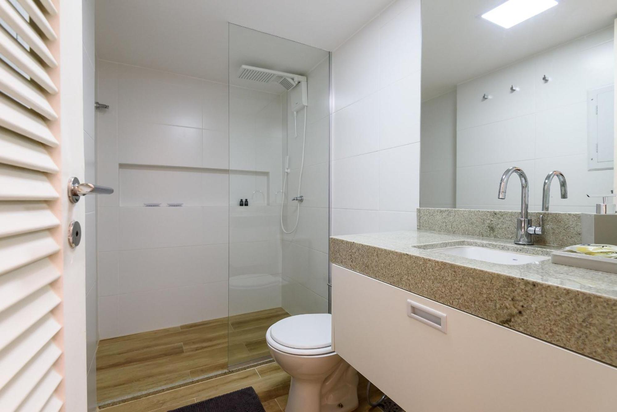Apartment 2qtos C/vista Mar Lateral A 40m Da | Txm 21s *